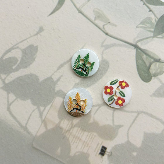 Safflower Green Leaf Buttons Forest Fawn Shirt Buckle Two Eyes Natural Shell Buckle Pearl Shell Buttons