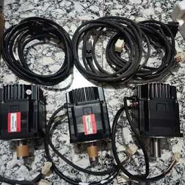 中宝科议价8cc751g-3debe电机3个，图片为实物拍摄，成色如图