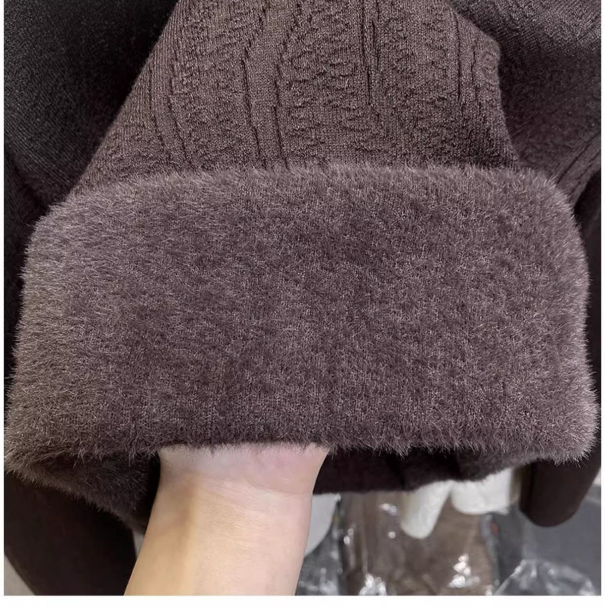 Damen-Fleece-gefütterter Strickpullover – Halbhoher Rollkragen, dickes Winter-Thermooberteil (Weiß, Schwarz, Beige, Khaki, Grau, Rot, Camel, Braun)_voghion.com