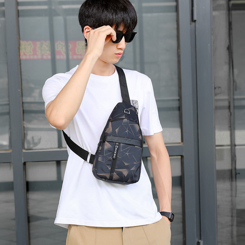 Multifunctional Men's Chest Bag 2024 New Trend Striped Casual Crossbody Bag Fashion Waist Bag Single Shoulder Bag Wholesale
