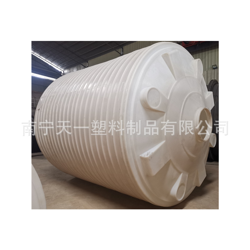 来宾30吨外加剂储罐,40方减水剂储罐,50吨塑料储罐,20吨PE储罐厂
