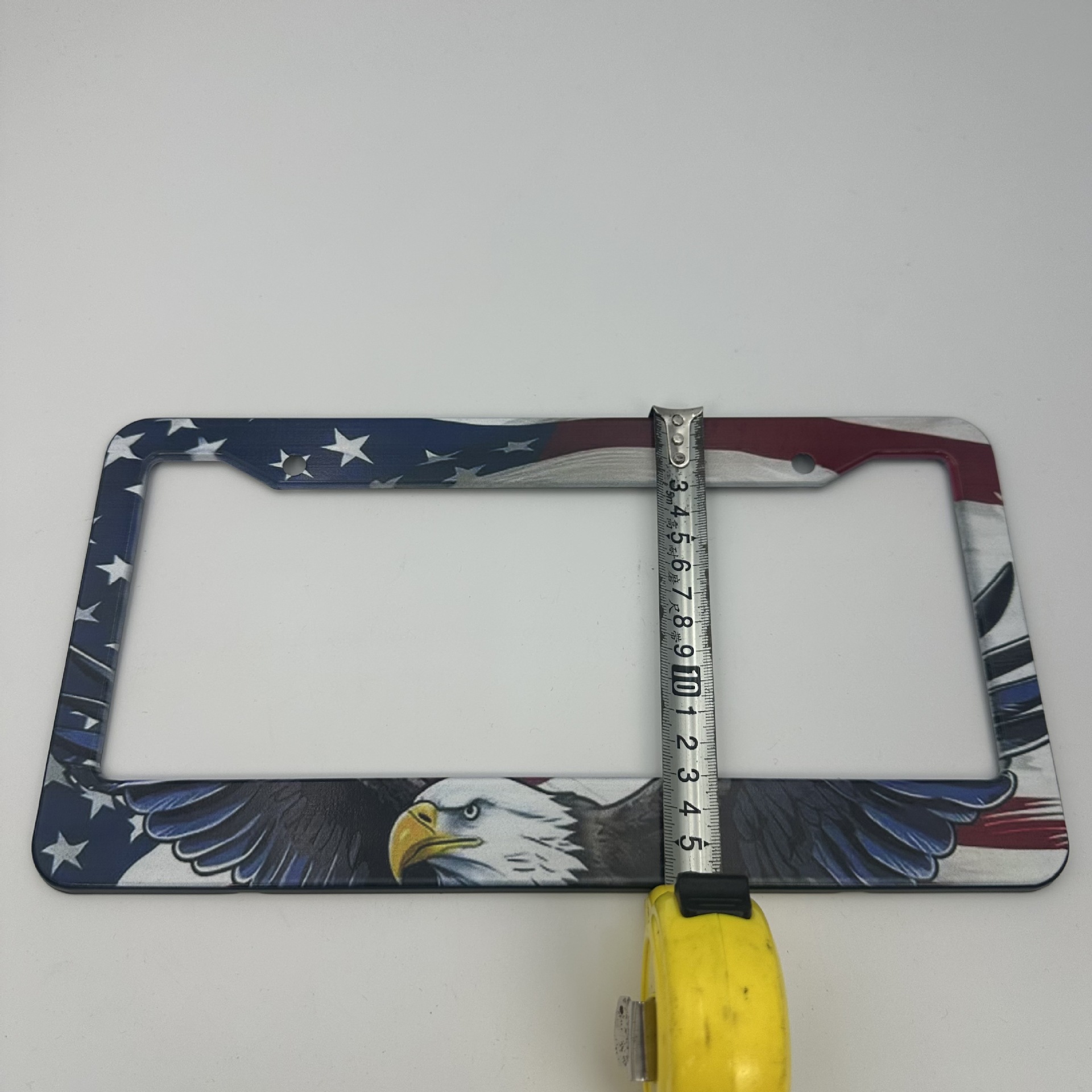 American Standard Aluminum Alloy License Plate Frame with Personalized Flying Eagle Full-Print Design, Thickened and Anti-Detachment, Export License Plate Holder, Customizable