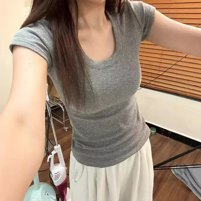 High-End Gray U-Neck Straight-Shoulder T-Shirt for Women, Summer 2026, Slim-Fit, Flattering Top, Stylish Hot Girl Style, Short-Sleeve, Versatile High-End Gray U-Neck Straight-Shoulder T-Shirt for Women, Summer 2026, Slim-Fit, Flattering Top, Stylish Hot Girl Style, Short-Sleeve, Versatile