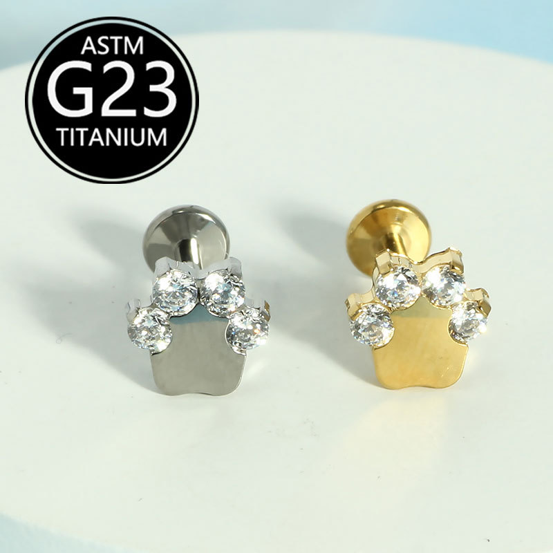 Silver pointed spike labret stud material detail