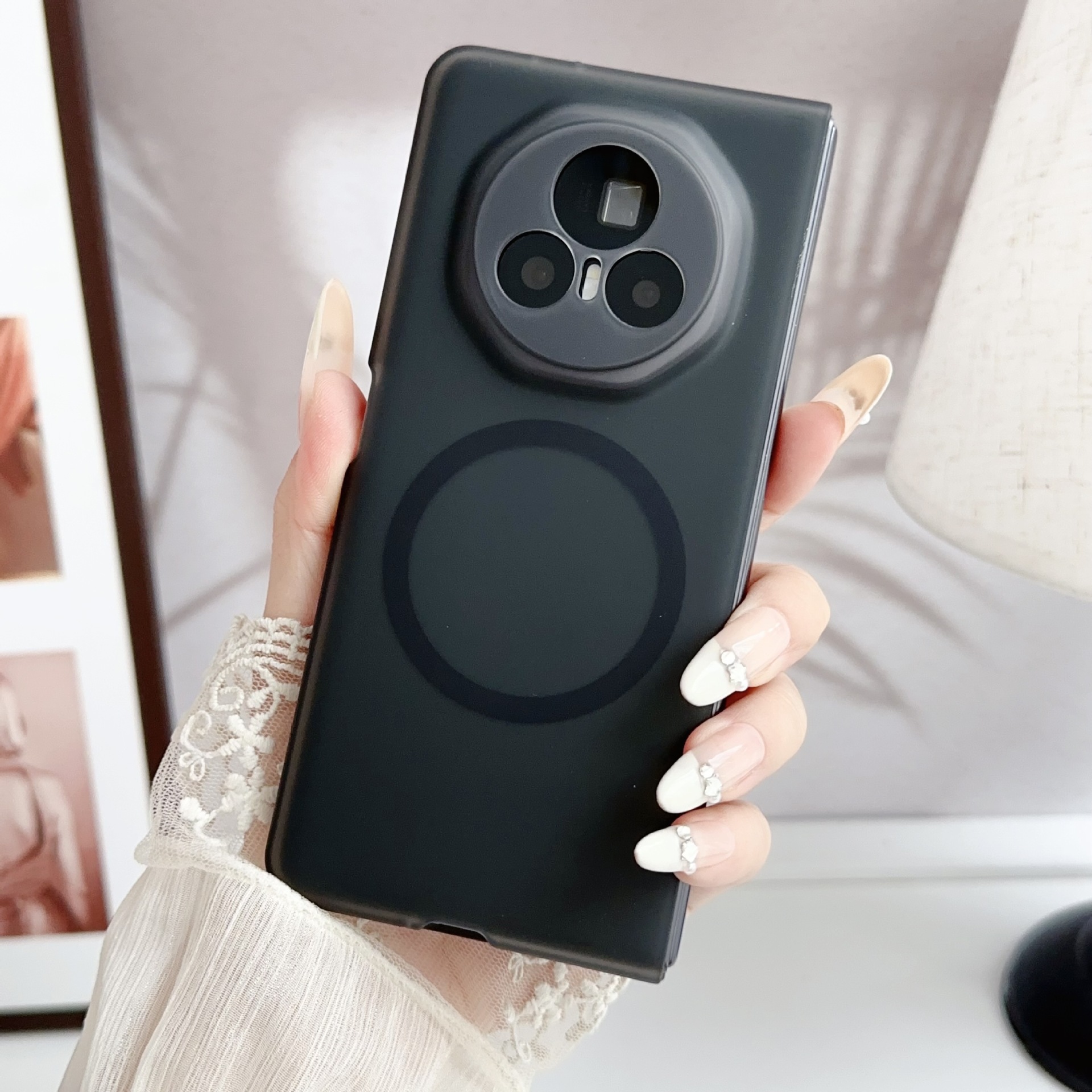 Funda magnética para teléfono plegable Honor Magic V5, con tacto de piel, carga inalámbrica, cobertura total y protección anticaídas. image 8