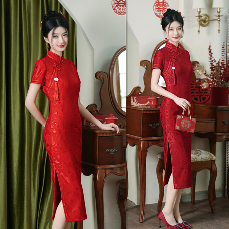 Red Lace Bride Red Long Short-sleeved Cheongsam 2024 Early Autumn New Retro National Style Cheongsam Dress for Mother Red Lace Bride Red Long Short-sleeved Cheongsam 2024 Early Autumn New Retro National Style Cheongsam Dress for Mother