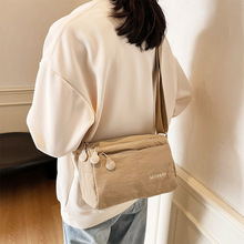 女式通勤包包大容量斜挎包百搭小挎包通勤包上班族小包经典女包女