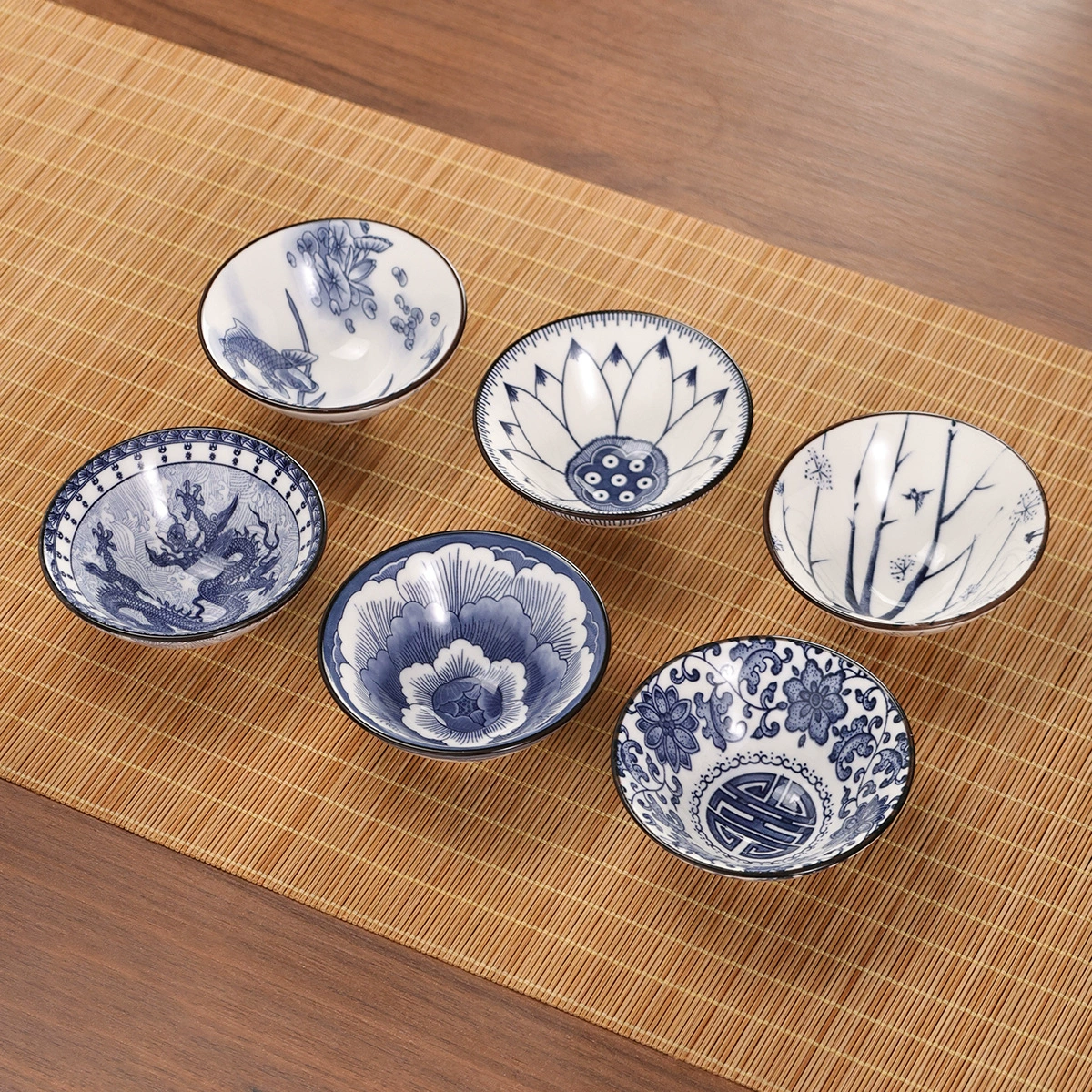 Painted ceramic tea cup, blue and white tea set