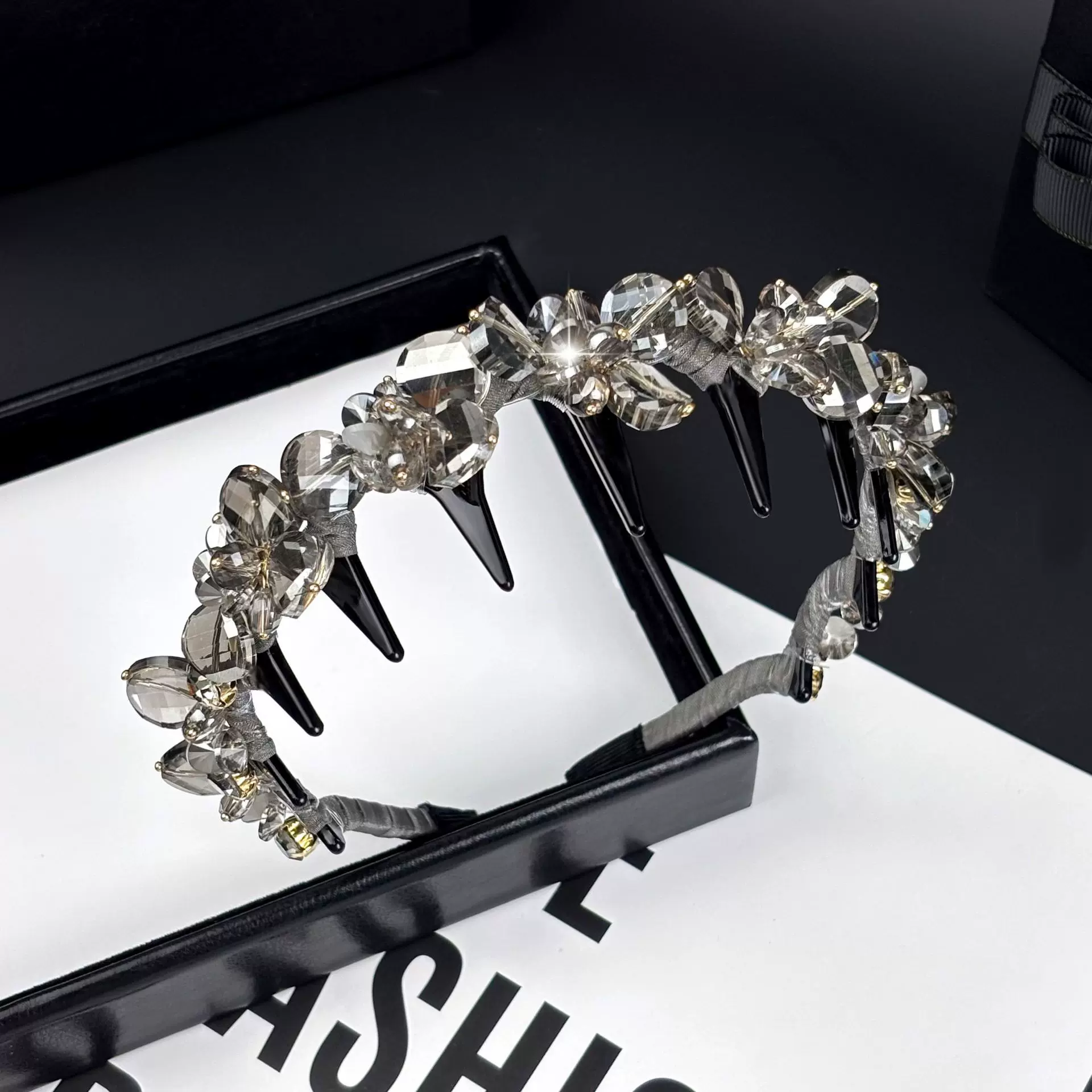 璨若星河[张雨绮同款]闪水晶发箍韩版时尚重工高级感发梳带齿百搭