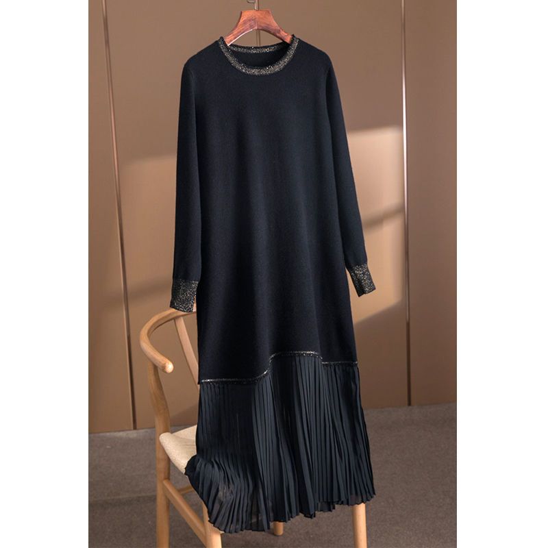 Plus-Size Women's Fashion Stylish Age-Reducing Winter Sweater Dress Slimming Stylish Body-Covering Pleated Base Dress