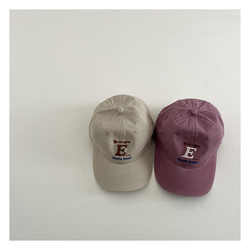Sombreras infantiles coreanas bordadas letras extranjeras para niños y niñas sombreros de béisbol de sombra casuales generales