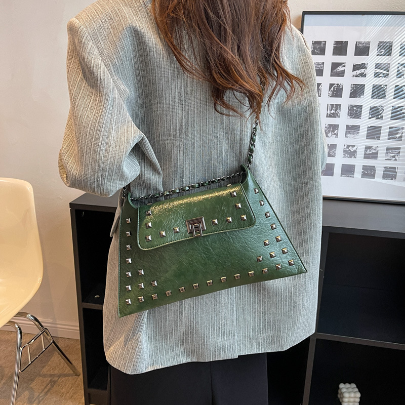 クロスボーダー女性2025春新作レトロリベットシングルショルダーバッグ質感チェーン高級感手提げショルダーバッグ|undefined