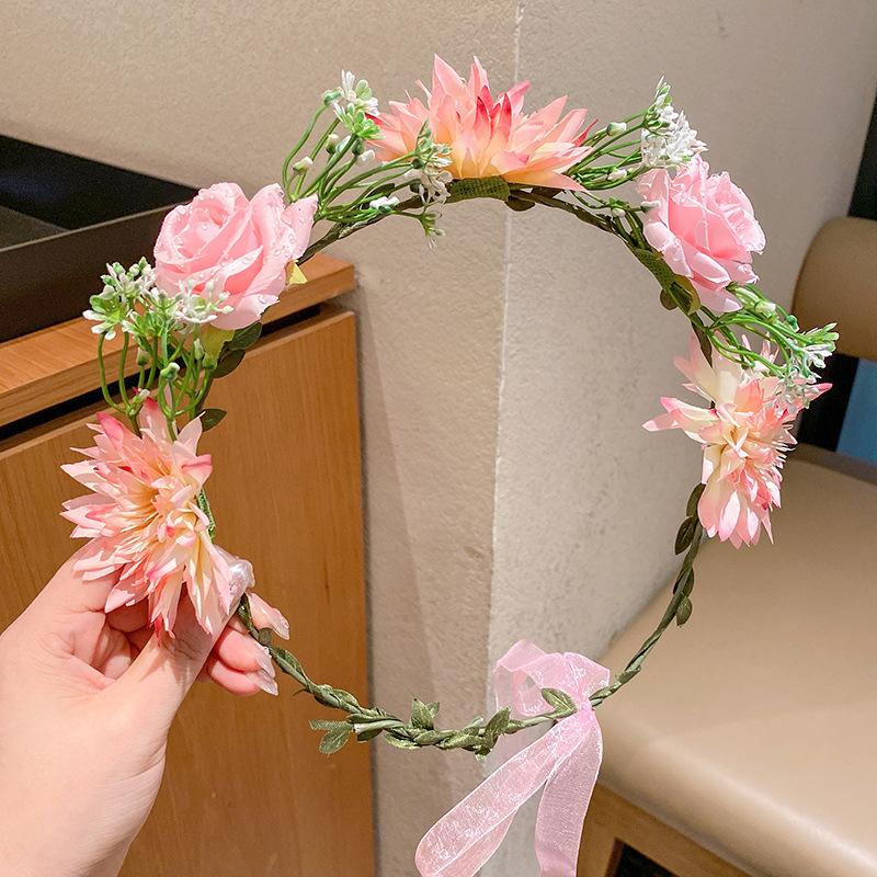 子供の頭飾りの花の子供の美しい花嫁の花輪の手の花の女の子のドレスは花の子供のアクセサリーの王女の頭の花を飾ります。|undefined