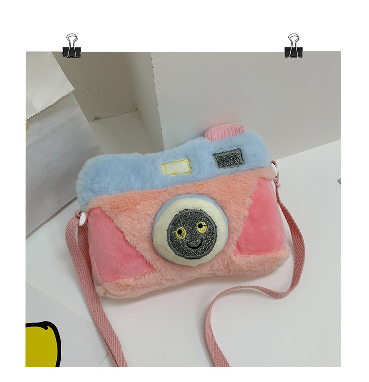 New Funny Camera Styling Plush One-shoulder Messenger Bag display picture 13