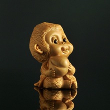 崖柏木雕灵猴抱桃手把件卡通创意实木雕刻生肖猴家居装饰品福利款