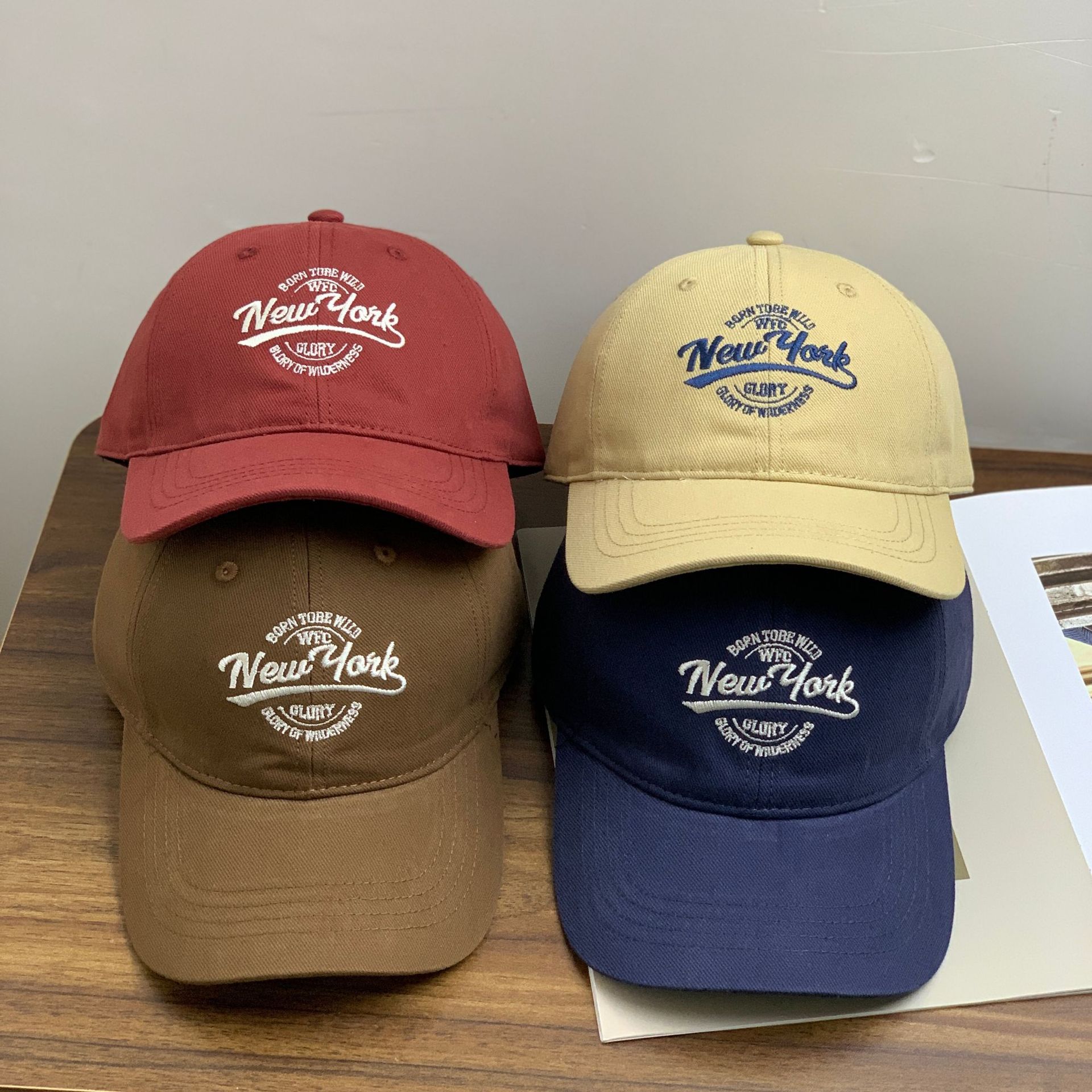 Estilo americano retro carta bordada casquillo de Pico de las mujeres de primavera y verano casual todo partido de compras sombrero de béisbol cara de aspecto de moda