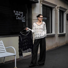 欧洲站2025秋季新款时尚百搭镂空钩花条纹长袖针织衫宽松上衣显瘦