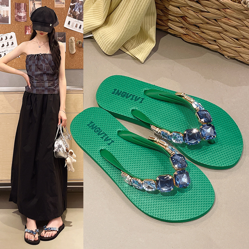 Manufacturer's Cross-Border Square Rhinestone Flip-Flops, Non-Slip Square Candy-Colored Flat-Soled Thong Sandals, Square Rhinestone Solid Color Beach Shoes