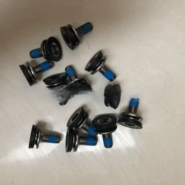 Wholesale bicycle square hole middle shaft screw/hexagon socket seal Middle shaft waterproof screw/middle shaft accessories