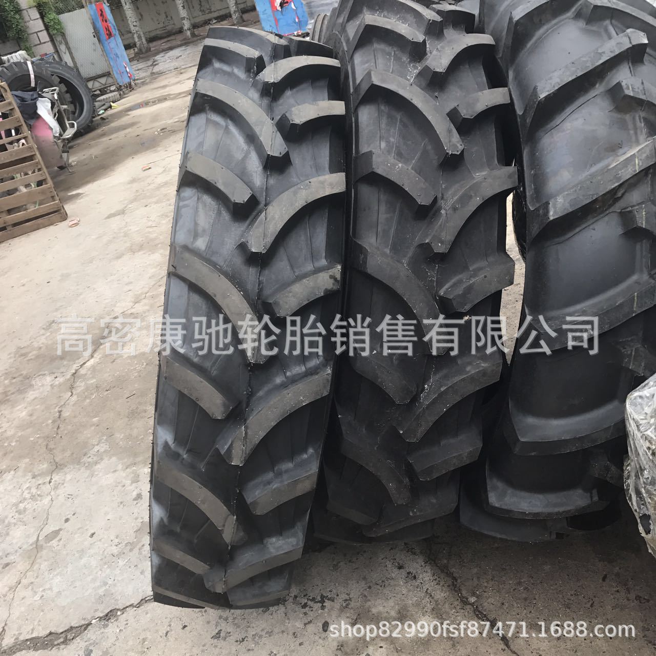 供应 农用中耕机12.4-36 人字花纹采棉机轮胎