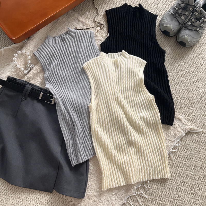 Elegant Commuter-Style Sleeveless Knit Top for Women with Three-Dimensional Texture, Half-High Collar, Tight-Fitting, High-Elasticity Slim-Fit Top Elegant Commuter-Style Sleeveless Knit Top for Women with Three-Dimensional Texture, Half-High Collar, Tight-Fitting, High-Elasticity Slim-Fit Top