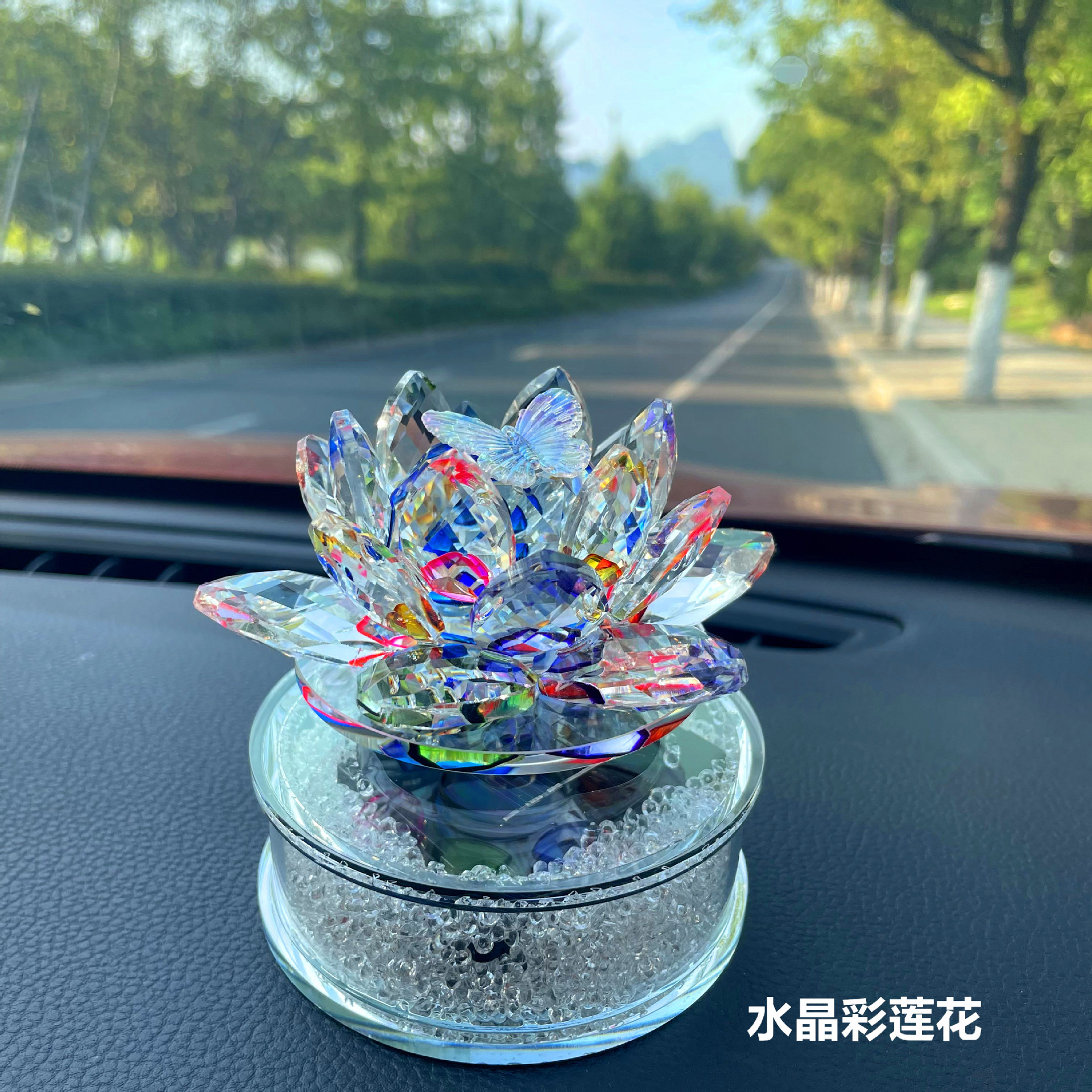 Direct sales from the manufacturer: cross-border crystal lotus craft items, home decorations, car perfume holders, jewelry, and creative ornaments