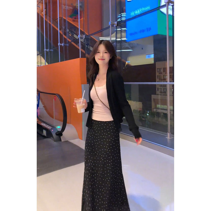 2025超火减龄套装裙女夏季蕾丝抹胸背心外搭防晒罩衫半身裙三件套|undefined