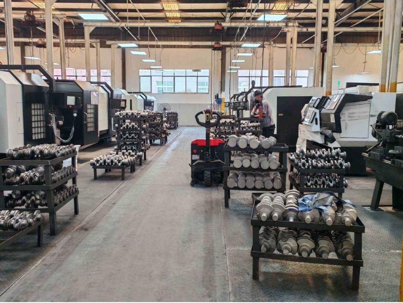 Om651 Four-Fan Crankshaft Factory Direct Sales Oe 6510302501