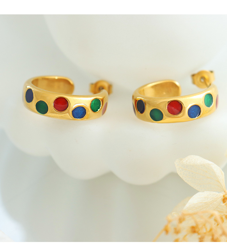 Simple Style C Shape Titanium Steel Plating Earrings 1 Pair