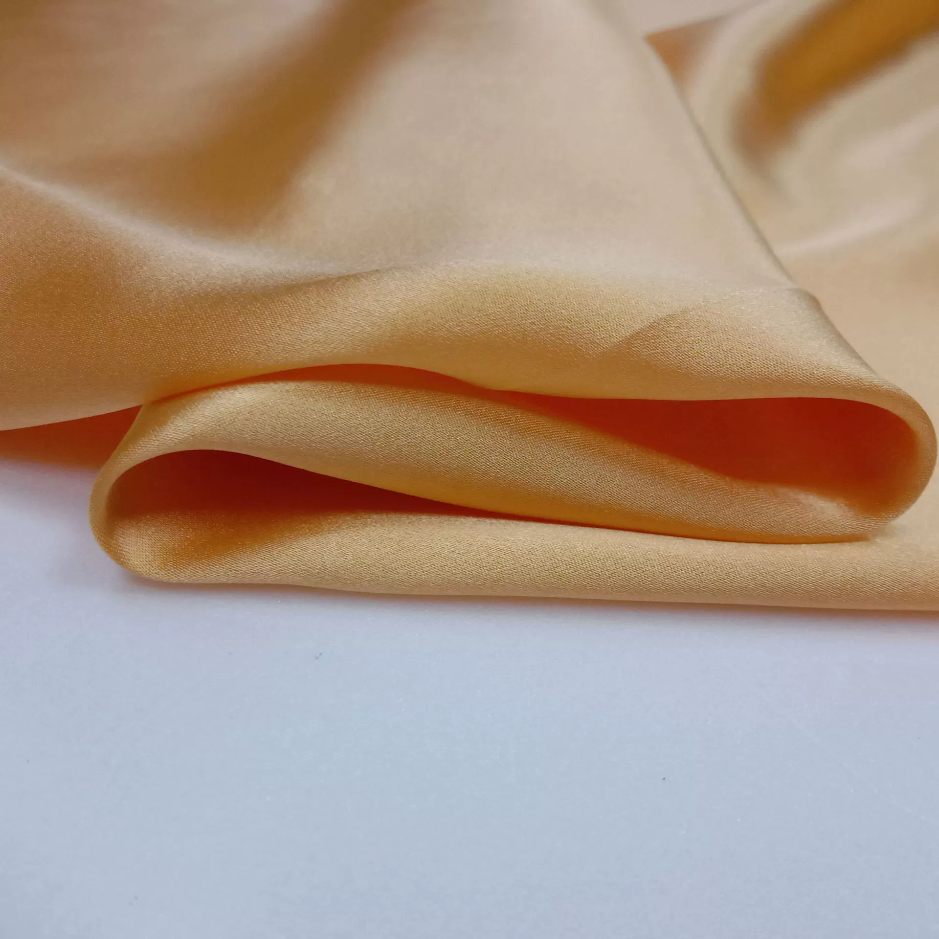 吉弟华都 Silk pijama, sleep mask, bedspread