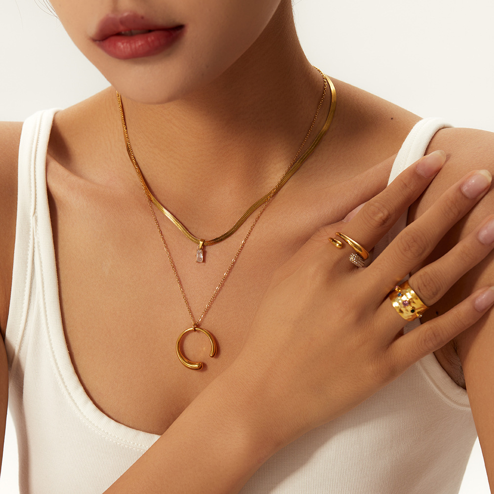 Fashion Moon Stainless Steel Plating Artificial Diamond Pendant Necklace