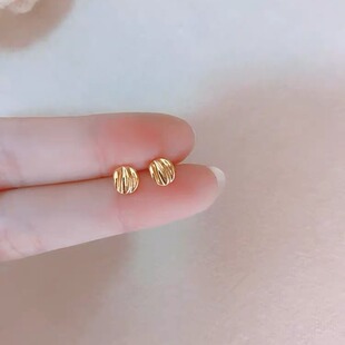 �ް����Ů���s�r�и߼��ж�ٴ�W��С����С�ɽ�ɫ��������