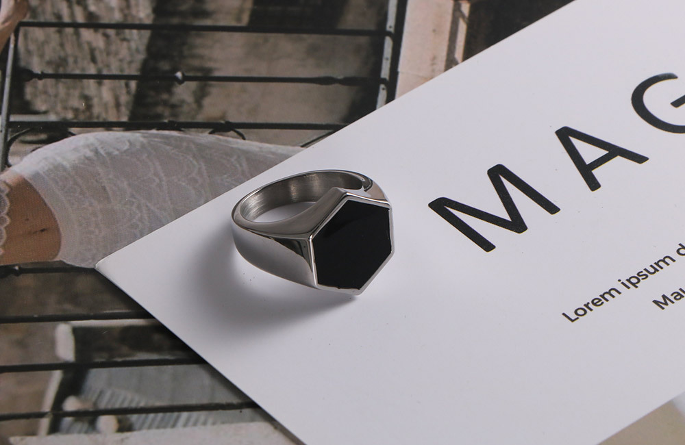 Vintage Style Classic Style Geometric Titanium Steel Polishing Unisex Rings Men Signet Rings display picture 3