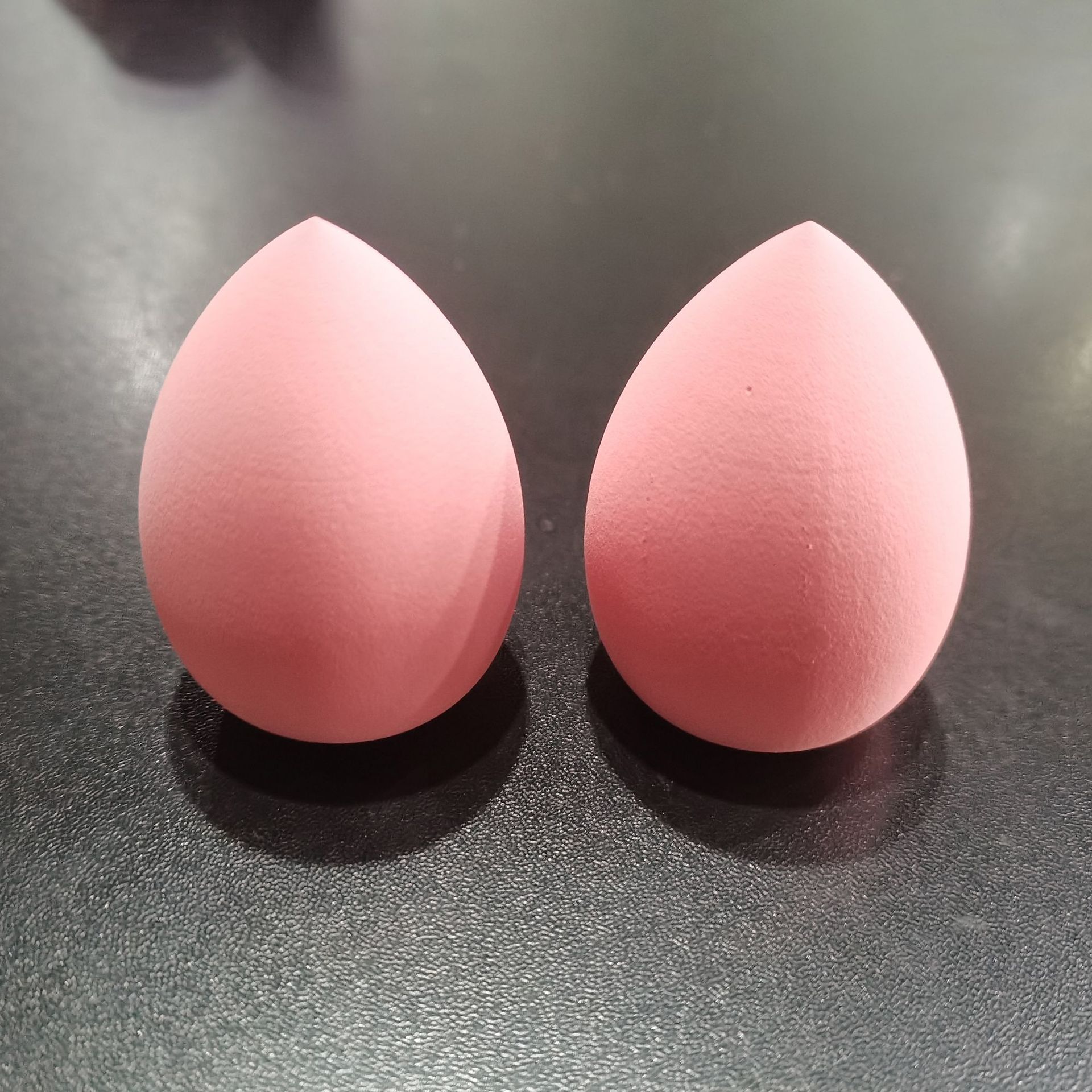 Huevo de belleza, maquillaje húmedo y seco, cojín de aire, esponja, soplo de polvo, no es fácil de comer, maquillaje en polvo, fabricantes de belleza transfronterizos al por mayor