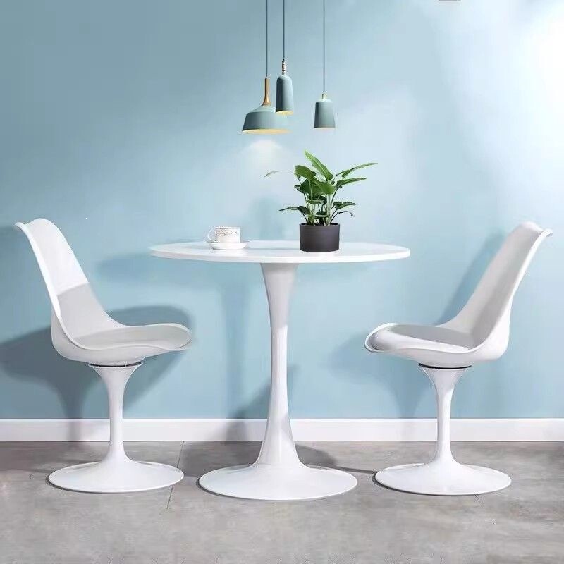 Nordic Tulip-Style Meeting Table and Chair Set for Sales Offices, Beauty Salons, Reception Areas, Hotel Rooms, and Rest Areas, with One Table and Two Chairs Nordic Tulip-Style Meeting Table and Chair Set for Sales Offices, Beauty Salons, Reception Areas, Hotel Rooms, and Rest Areas, with One Table and Two Chairs