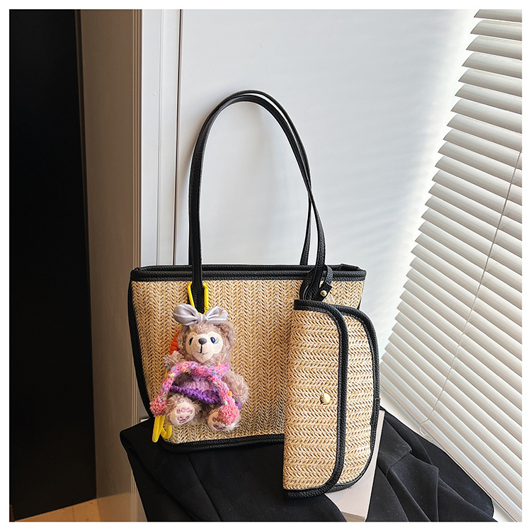 Bolso de gran capacidad para mujer 2025 verano nueva moda tejida bolso de axila de un solo hombro bolso de viaje casual image 14
