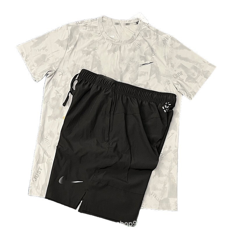 Quick-dry shorts and short-sleeve set, ice silk breathable sports outfit with side slits, casual breathable fitness loose-fit running shorts, four-point length, foreign trade Quick-dry shorts and short-sleeve set, ice silk breathable sports outfit with side slits, casual breathable fitness loose-fit running shorts, four-point length, foreign trade