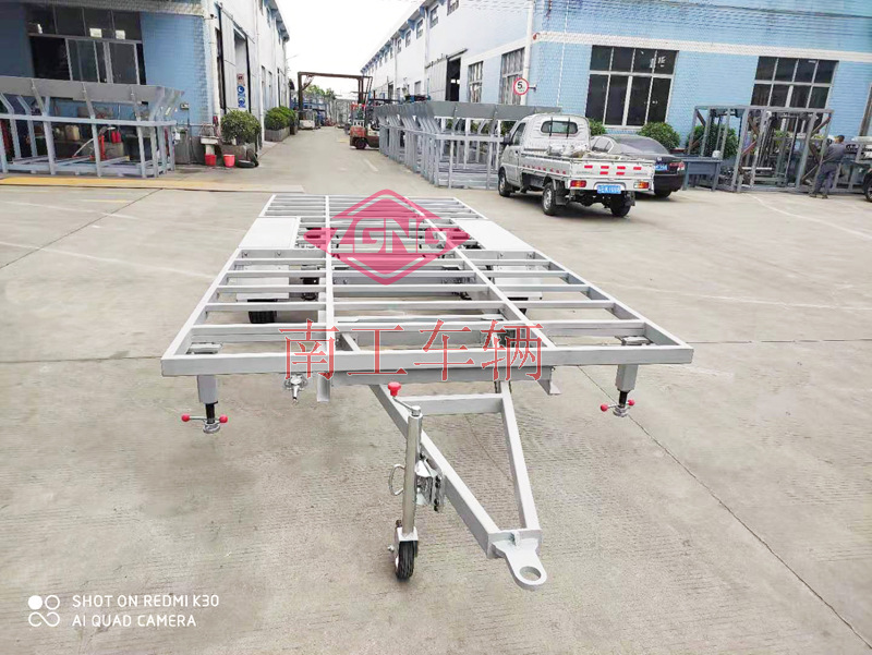 3.5吨移动房车底盘 无动力骨架式工具拖车供应