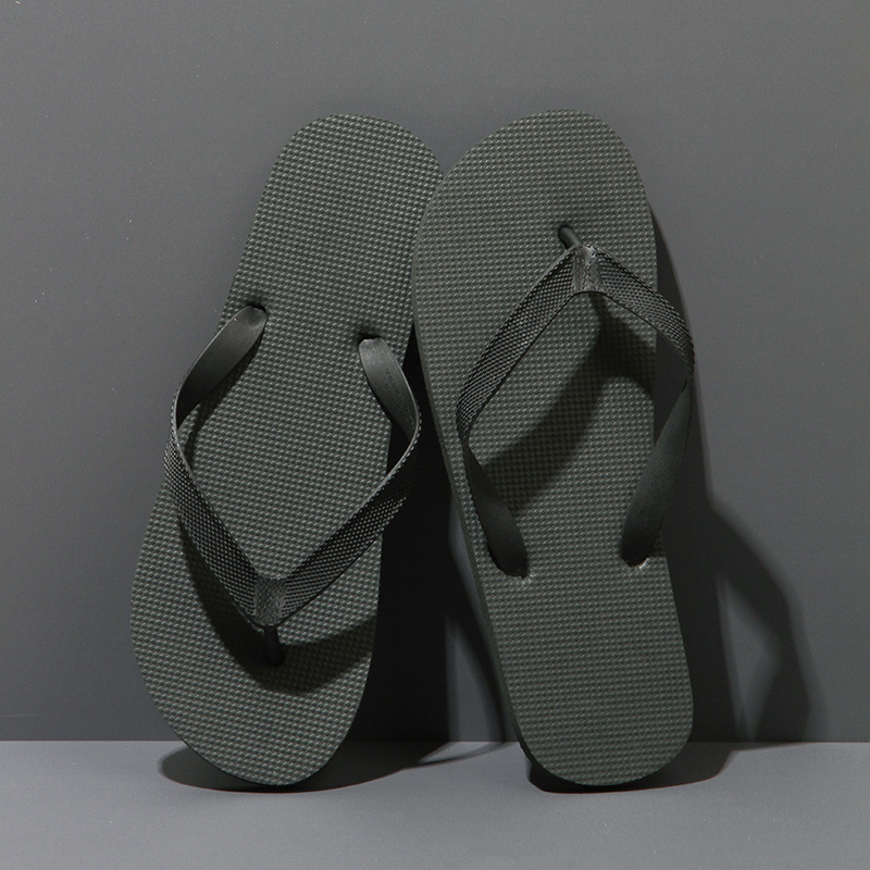 Verano nuevo tipo de slippers hombre moda moda versátil zapatillas para hombres pareja al aire libre sandalias para usar al aire libre