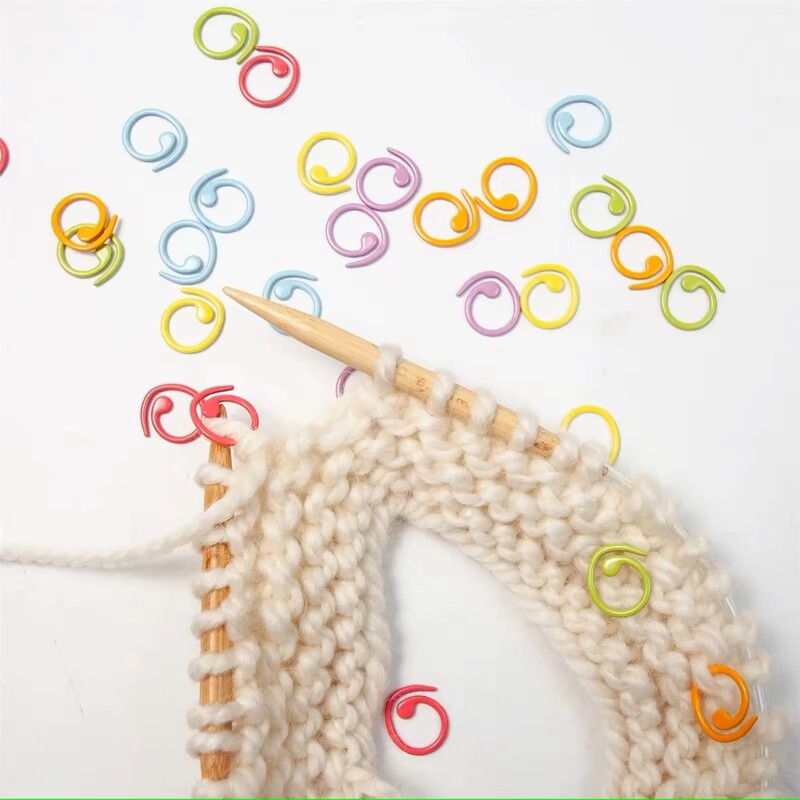 Crochet Loop Needle Color Metal Mark Buckle Spiral Metal Paint Mark Buckle Knitting DIY Tools Crochet Loop Needle Color Metal Mark Buckle Spiral Metal Paint Mark Buckle Knitting DIY Tools