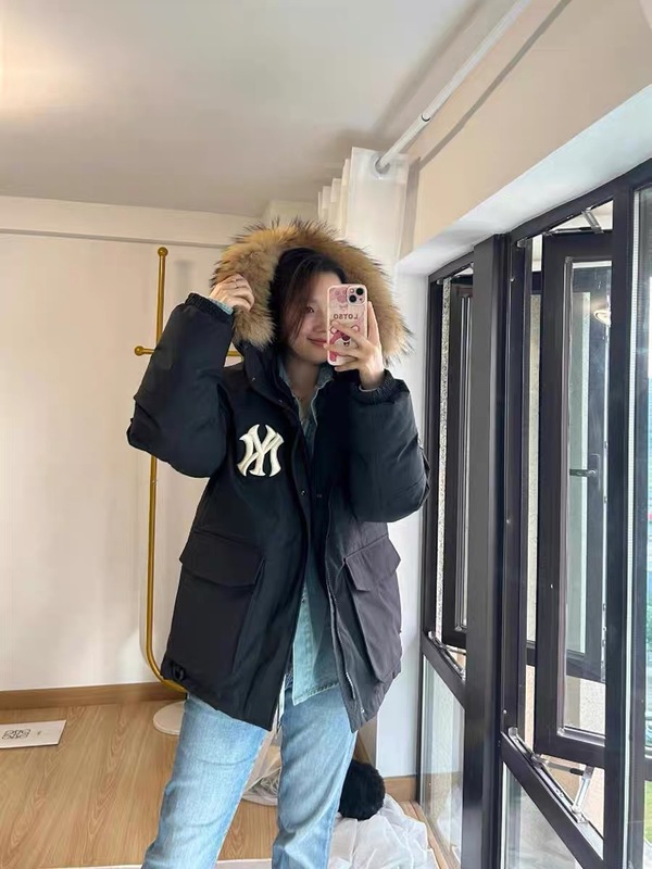 高級MLB男女兼用カジュアル多用途フード付き冬用ダウンジャケット、大きなファー襟付きカップル向けミドル丈厚手|undefined