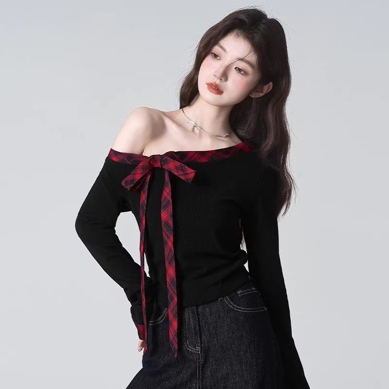 Spring and Autumn Pure Desire Style Spicy Girl Short Long-Sleeve T-Shirt, Slim Fit, Off-Shoulder Design, Base Shirt Top Spring and Autumn Pure Desire Style Spicy Girl Short Long-Sleeve T-Shirt, Slim Fit, Off-Shoulder Design, Base Shirt Top