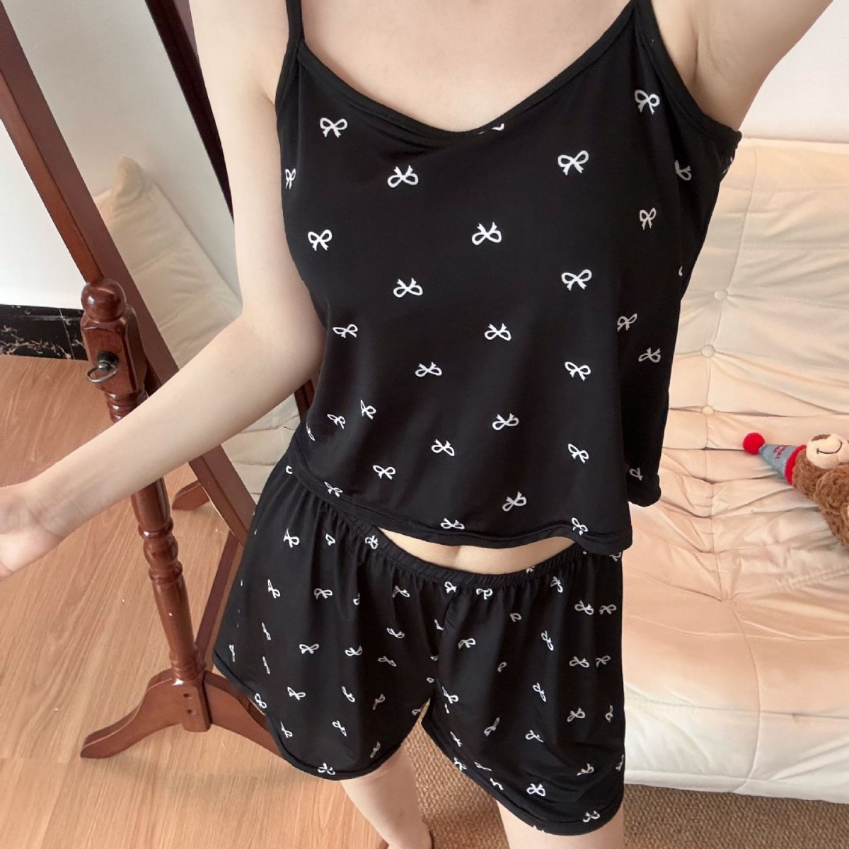 Venta al por mayor transfronteriza de imitación de hielo cinta cojín en el pecho pijamas mujeres sexy verano transpirable tirantes elásticos traje ropa a domicilio