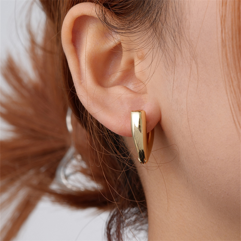 7g Weight Hoop Earrings, Drop Earrings Classification 1 Pair Quantity Holiday, Daily Occasion Copper Material U Shape, Geometric Pattern Women's Gender Plating Design Simple Style Style 1 Pair Simple Style U Shape Geometric Plating Copper Hoop Earrings Drop Earrings 2