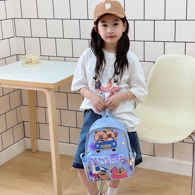Mochila de niña linda de dibujos animados