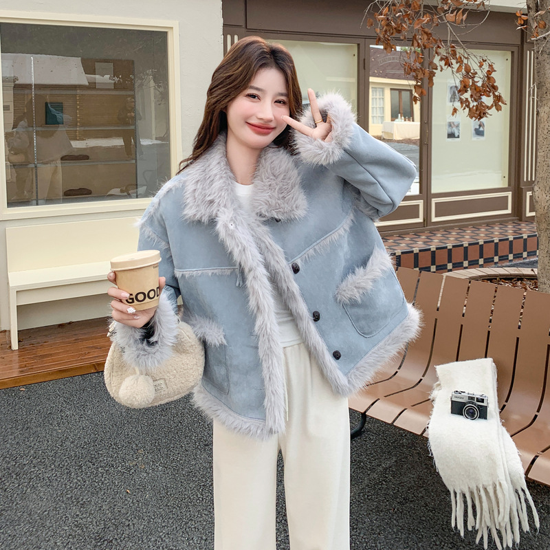 Super Nice Blue Fur One-Piece Lamb Wool Jacket for Women Winter 2025 New Thickeneded Fur Splicing Motorcycle Jacket
