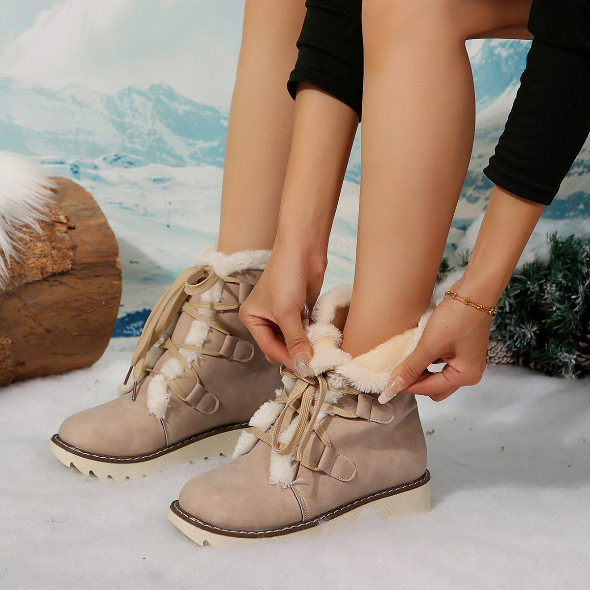 Naiste puuvillased poolsaapad fliisvoodri ja paeltega_voghion.com