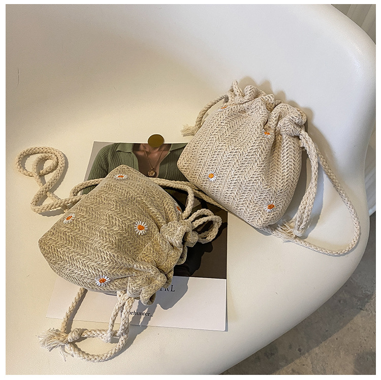Fashion Summer Straw Casual Bucket Woven Shoulder Crossbody Small Beach Bag display picture 5