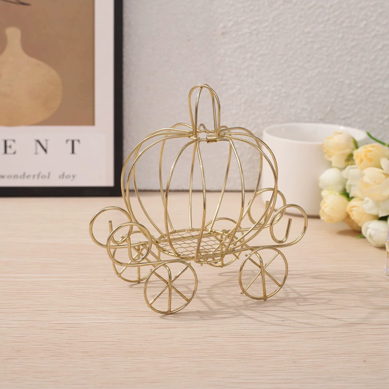Wedding carriage, golden white iron wedding candy box, pumpkin cart metal iron box, candy box, wedding supplies