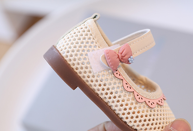 2022 neue Prinzessin Mode Kinder atmungsaktive Mesh-Schuhe Blume flacher Mund Mädchen Sandalen 1-3 Jahre alt_voghion.com